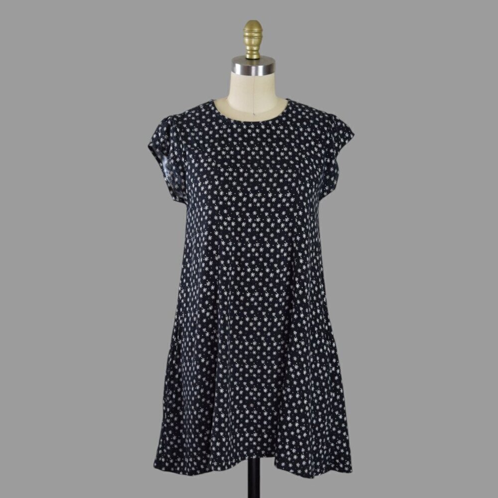 URBAN OUTFITTERS COVEN KEYHOLE MINI DRESS